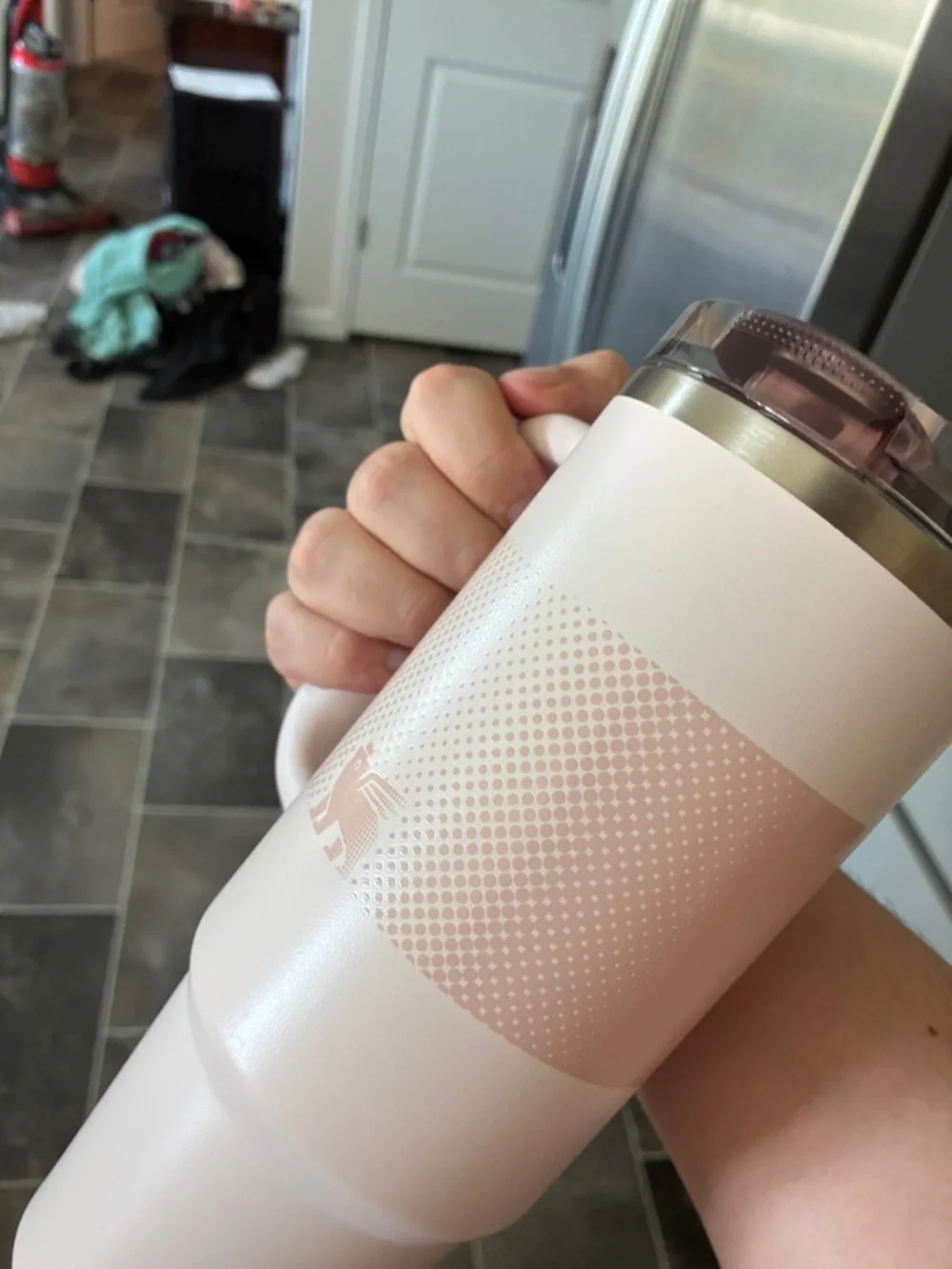 Stanley Blush Pink Insulated Travel Mug with Handle - Picture 3 of 3